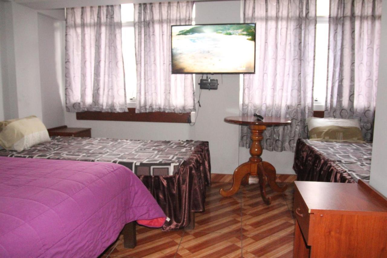 Hostal Florencia 瓦拉斯 外观 照片