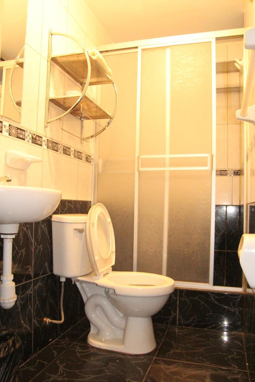 Hostal Florencia 瓦拉斯 外观 照片
